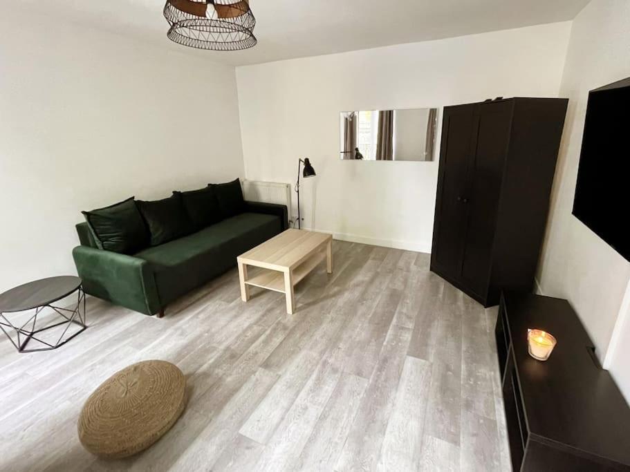 1Br Et Canape Lit Dans Le Salon Apartman Párizs Kültér fotó